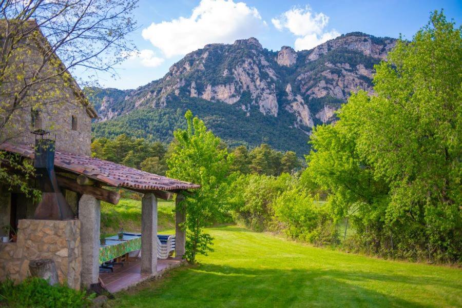 Complex Rural Can Caubet Berga Extérieur photo