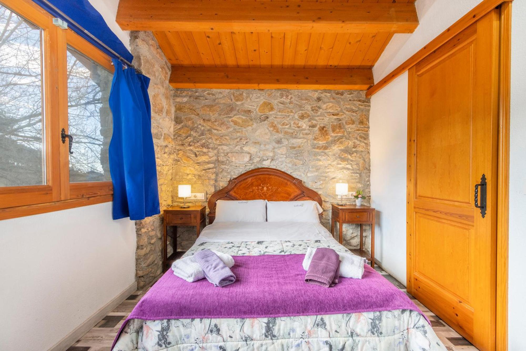 Complex Rural Can Caubet Berga Extérieur photo