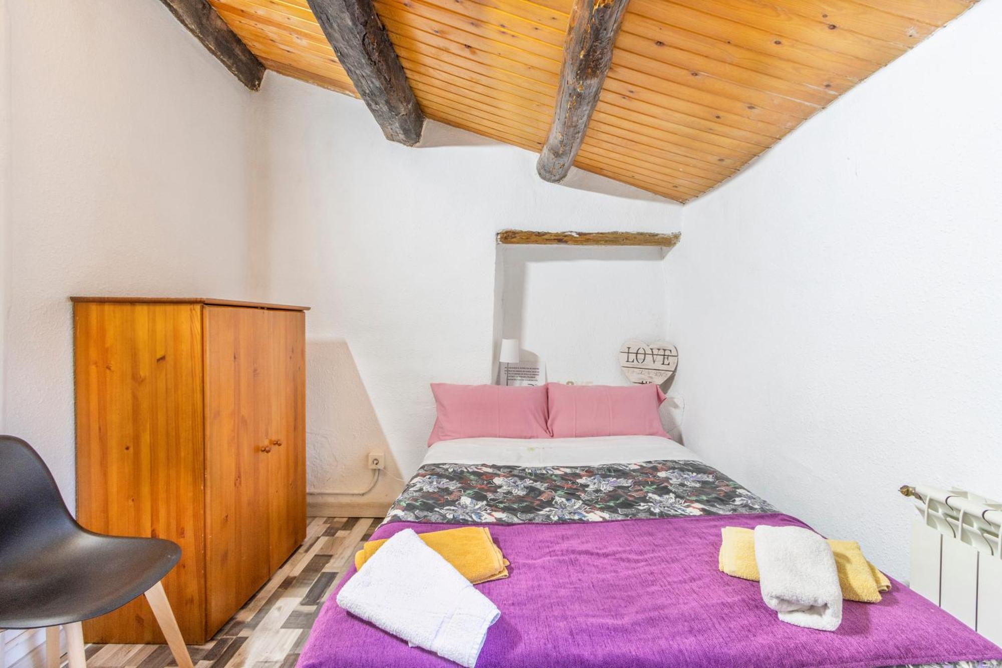 Complex Rural Can Caubet Berga Extérieur photo